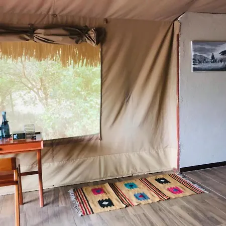Oldonyo Orok Lodge Kajiado Extérieur photo