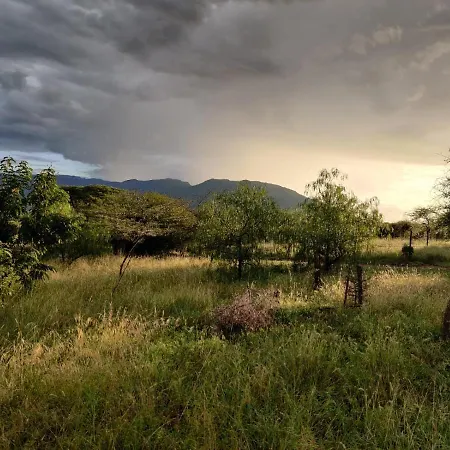 Oldonyo Orok Lodge Kajiado Extérieur photo