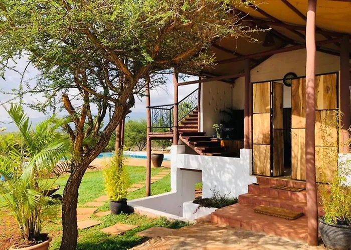 Oldonyo Orok Lodge