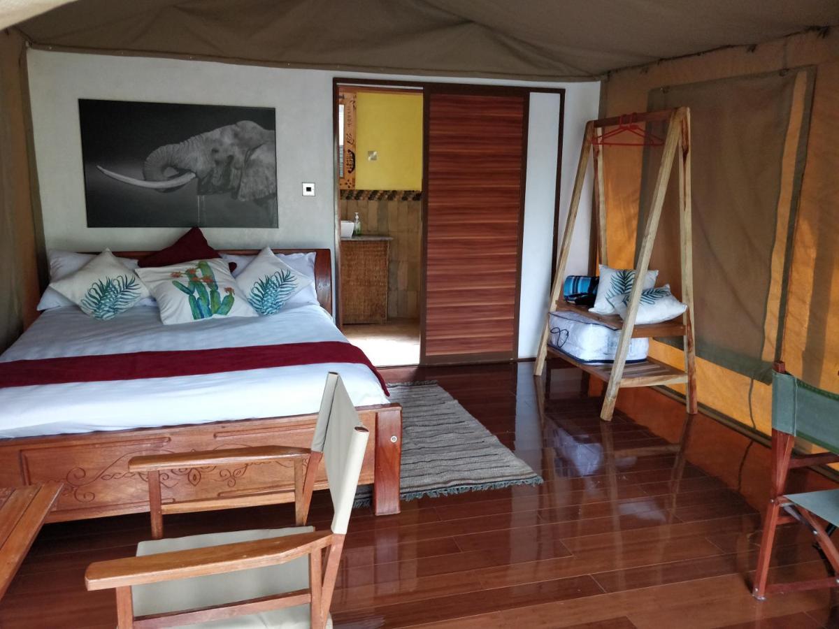 Luxury tent Oldonyo Orok Kajiado