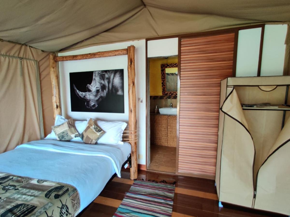 Oldonyo Orok Luxury tent *