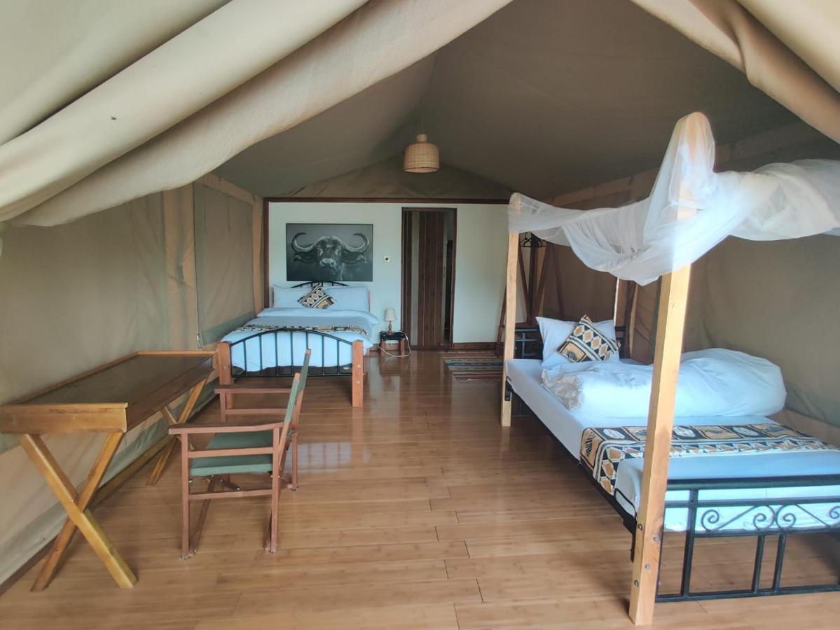 Oldonyo Orok Luxury tent *